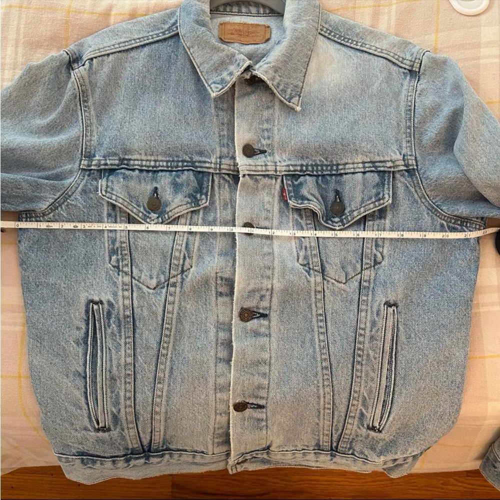 Vintage Levi’s Jean Jacket Sashiko Repaired - Picture 9 of 10